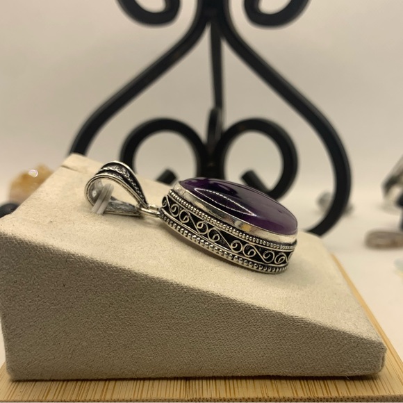 Unique Natural Starburst Amethyst Pendant, Vintage Setting, 925 Sterling Overlay - Picture 8 of 15